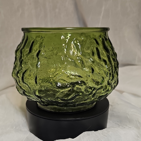 EO Brody Other - VTG- EO Brody - Textured Green Glass Bowl